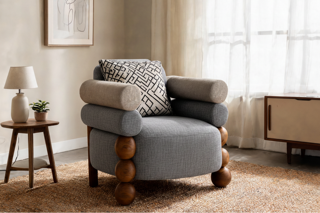 Novi Arm Chair